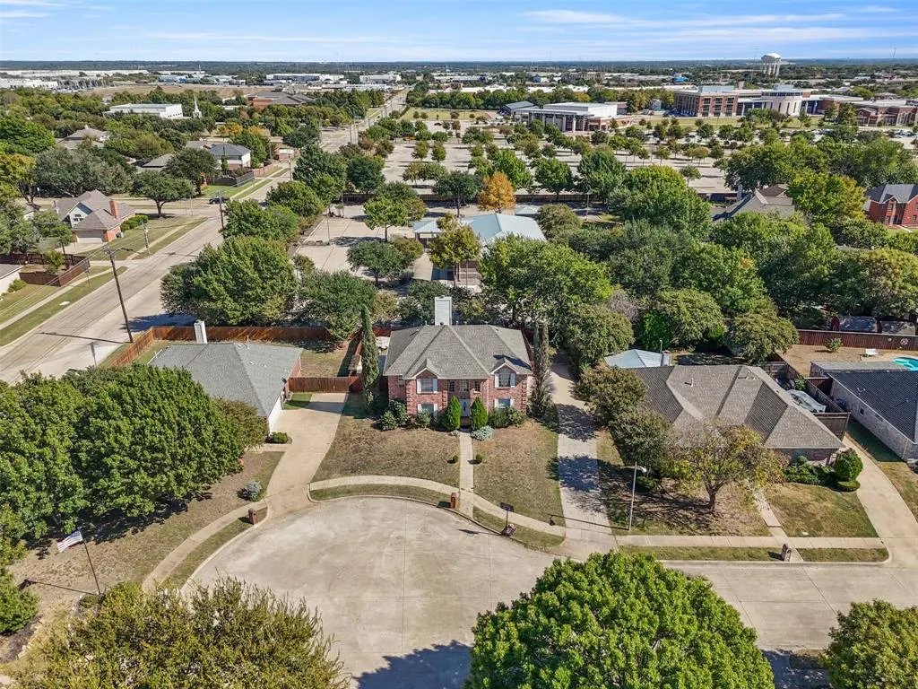 2212 Woodcrest Drive