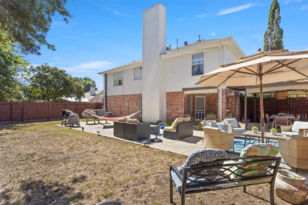 2212 Woodcrest Drive