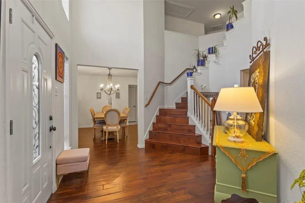 2212 Woodcrest Drive