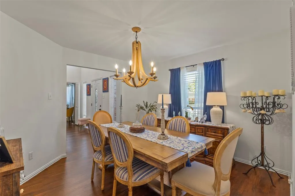 2212 Woodcrest Drive