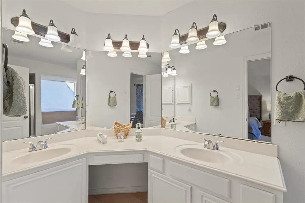 2212 Woodcrest Drive