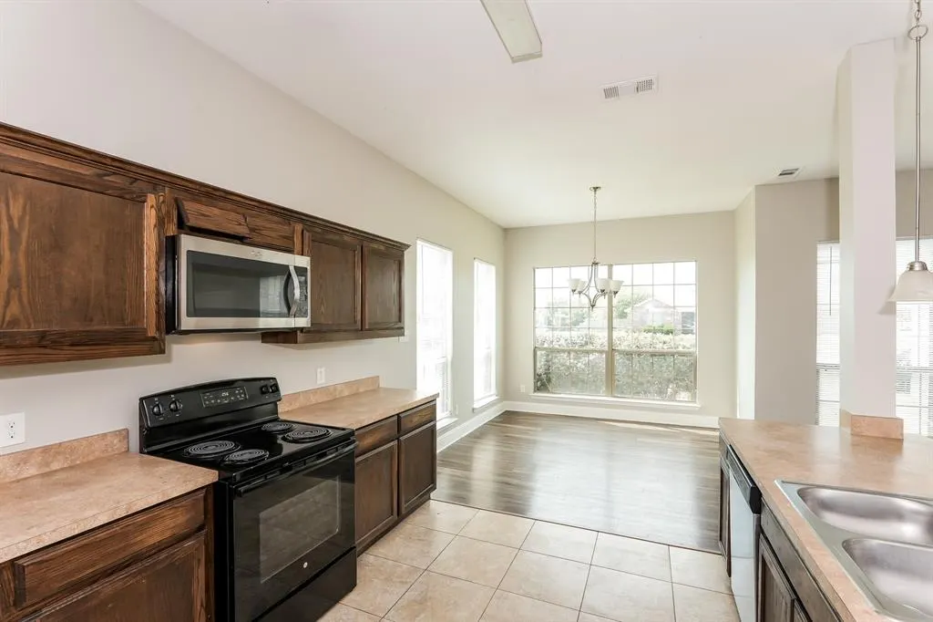 15635 Gatsby Lane