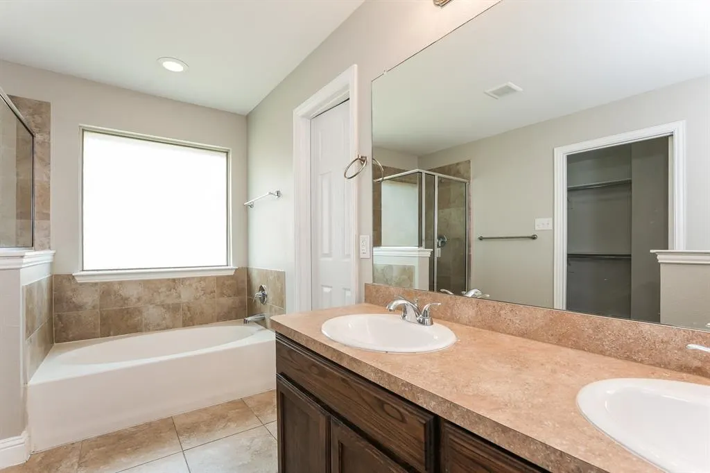 15635 Gatsby Lane