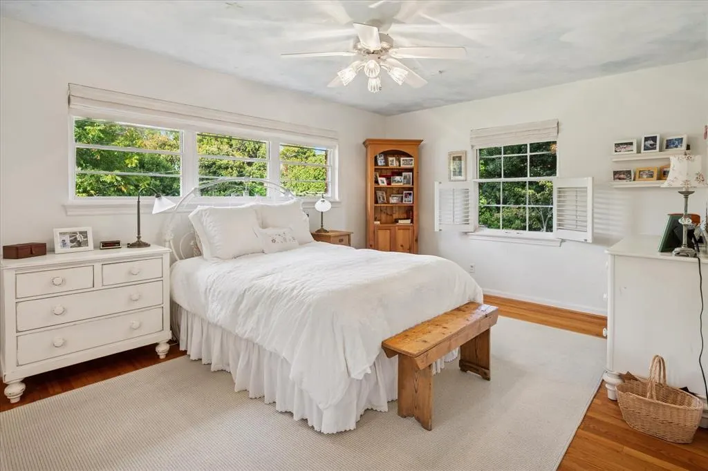 3843 Martha Lane