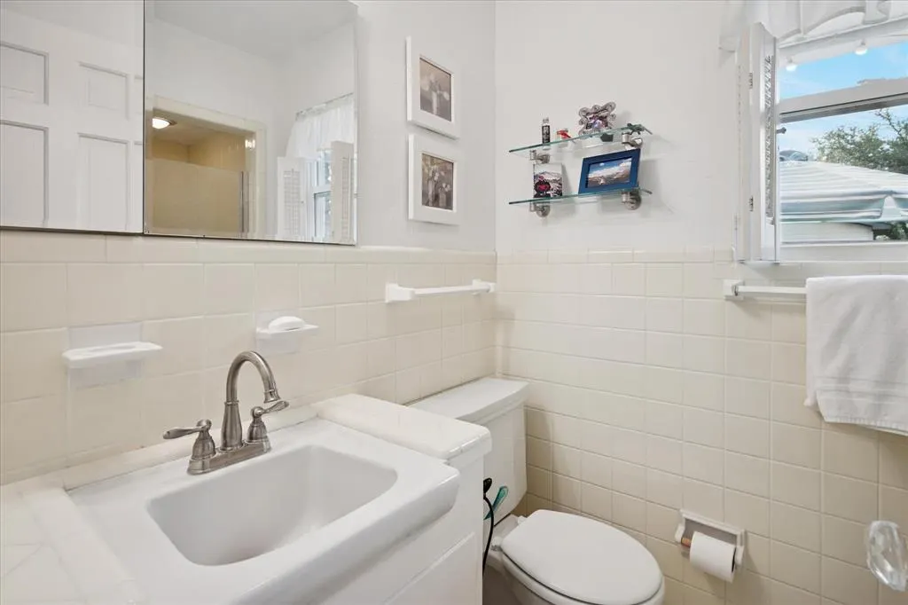3843 Martha Lane