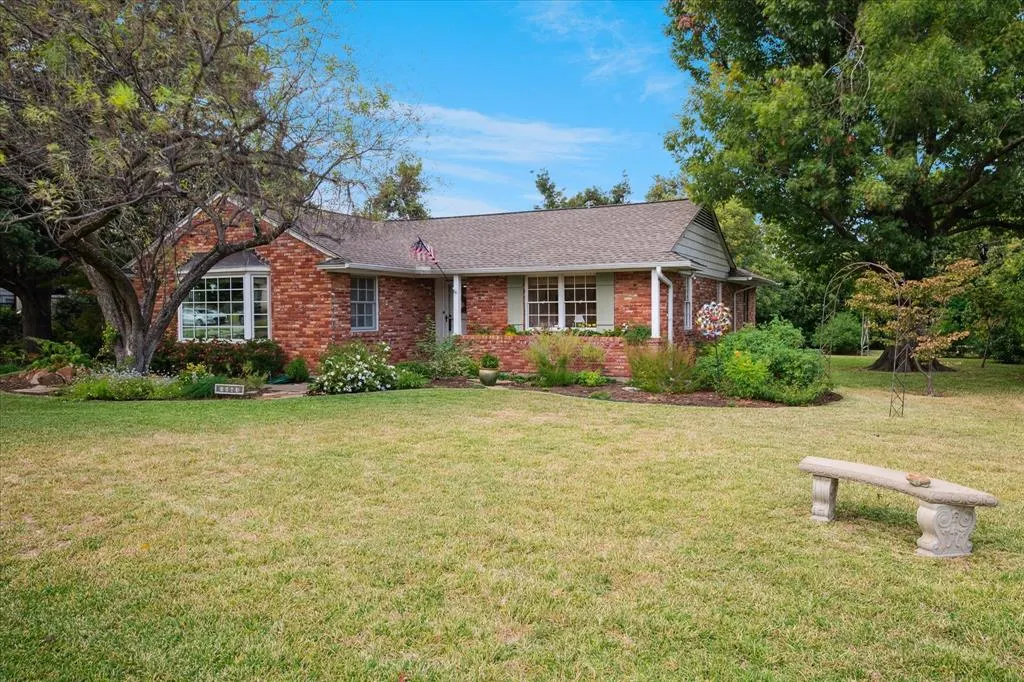 3843 Martha Lane