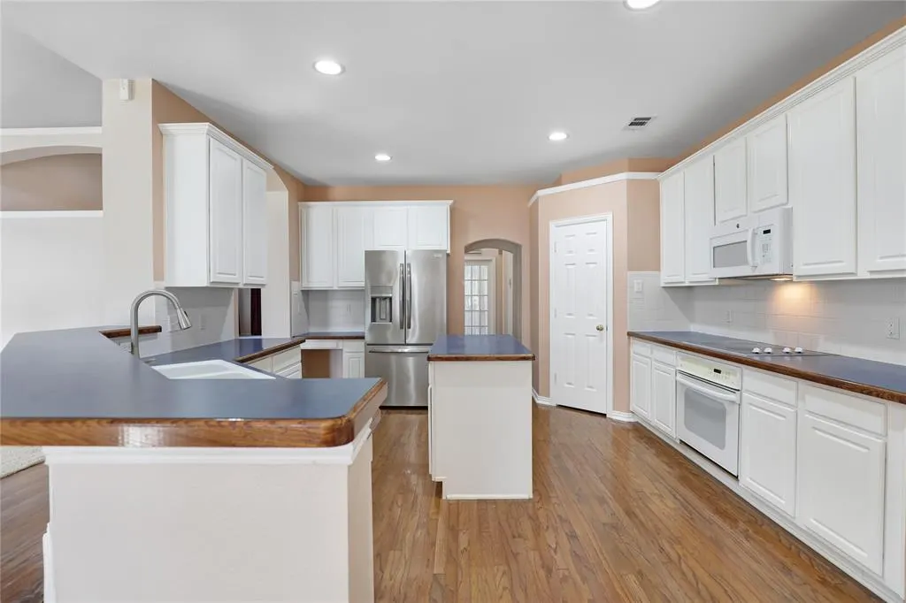 3900 Kite Meadow Drive