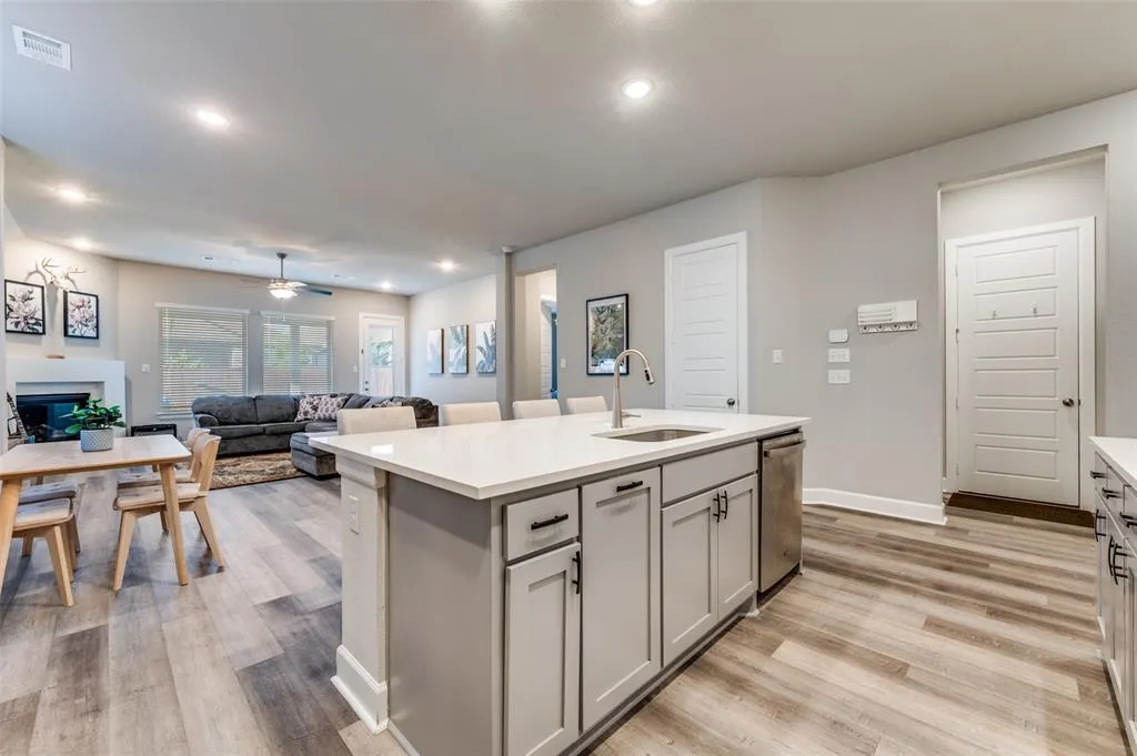 4109 Silver Spur Court
