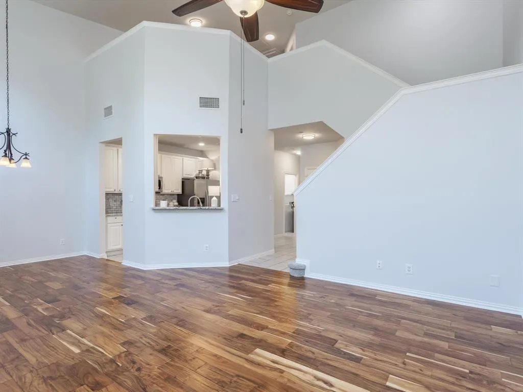 10028 Dryden Lane