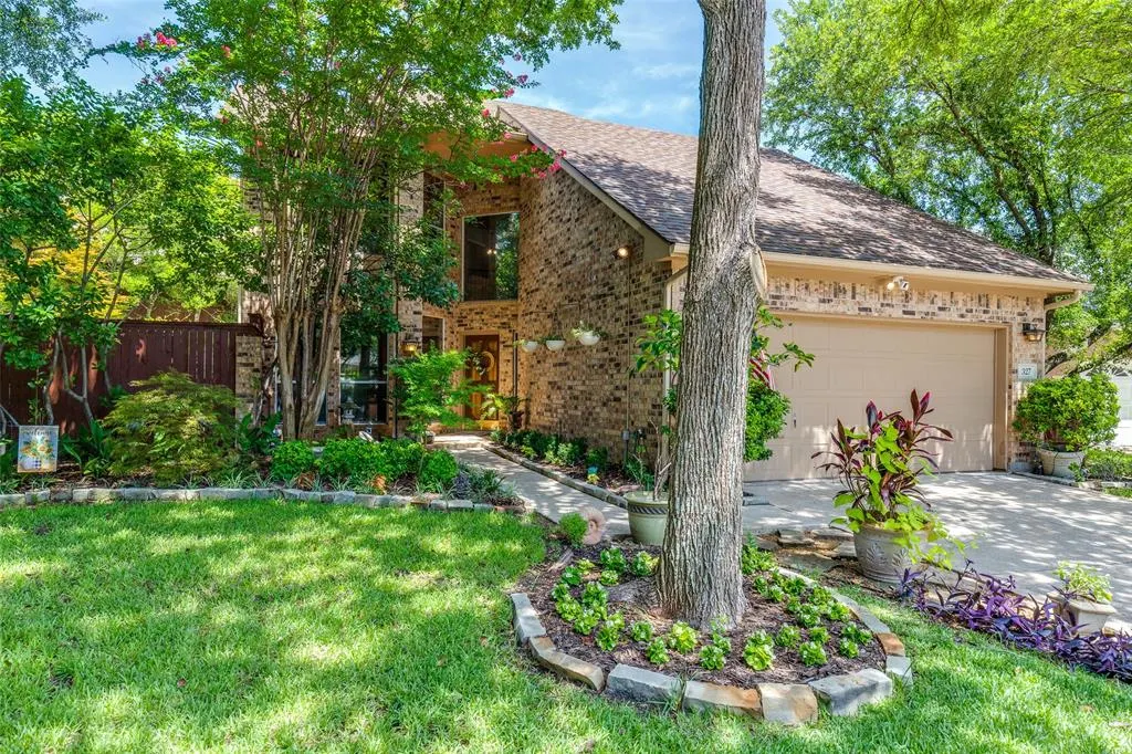 327 Kahala Drive