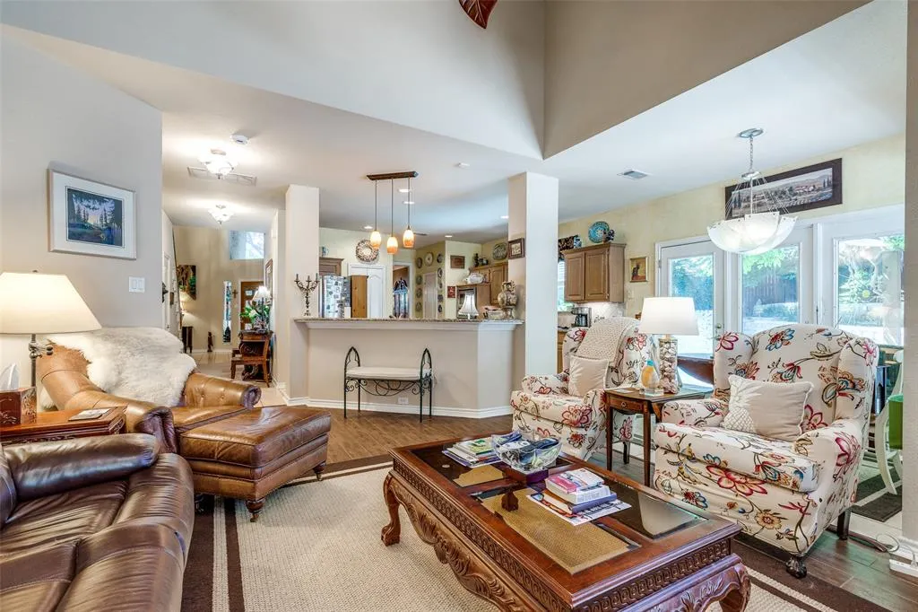 327 Kahala Drive