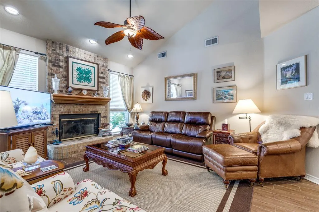 327 Kahala Drive