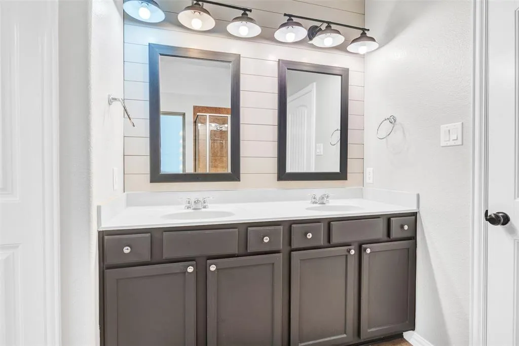 5101 Fringetree Drive