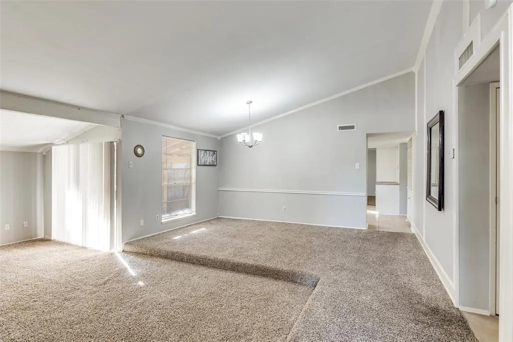 2200 Briarwood Drive