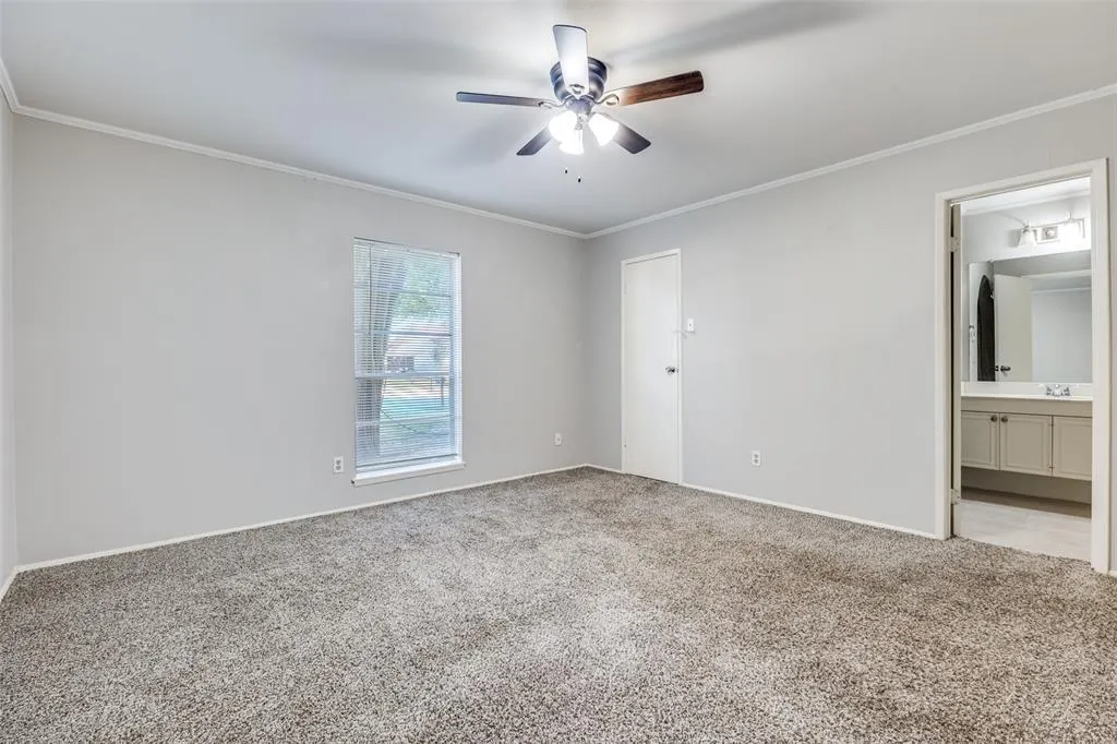 2200 Briarwood Drive