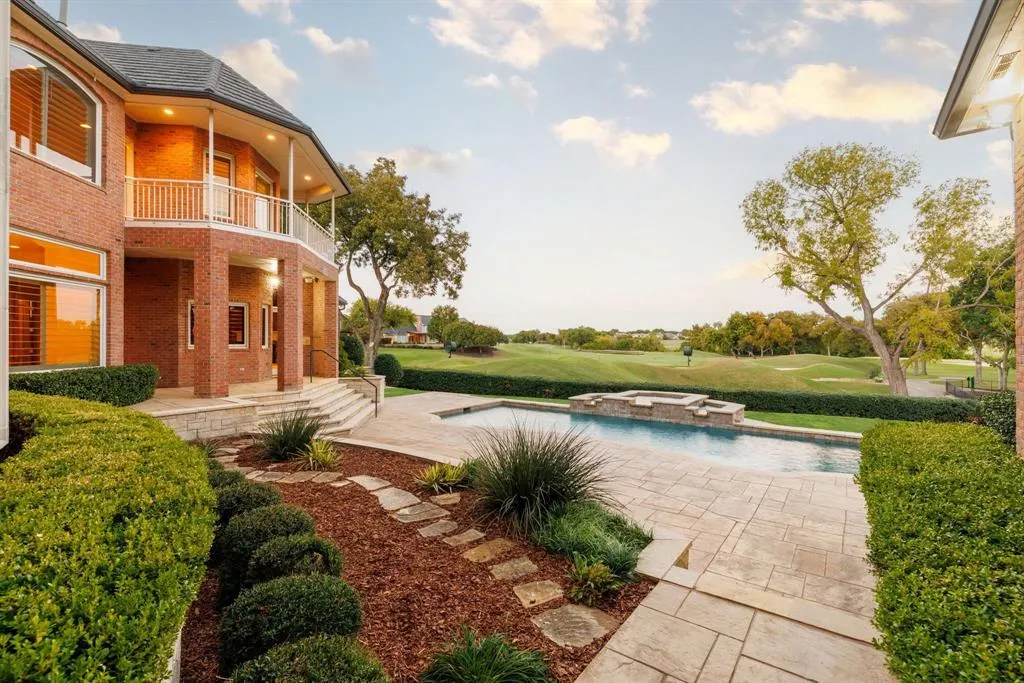 5501 Saint Andrews Court