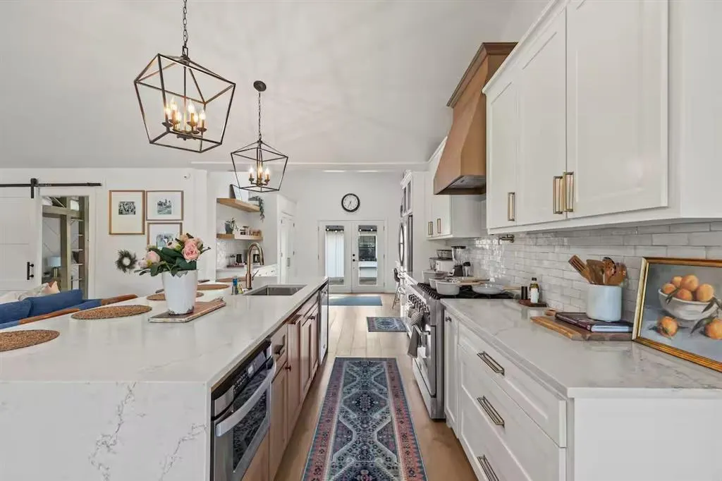 315 Easton Road