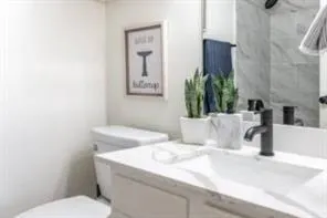 8598 Hawthorne Street