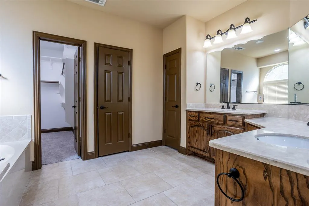 13712 Vallanca Court