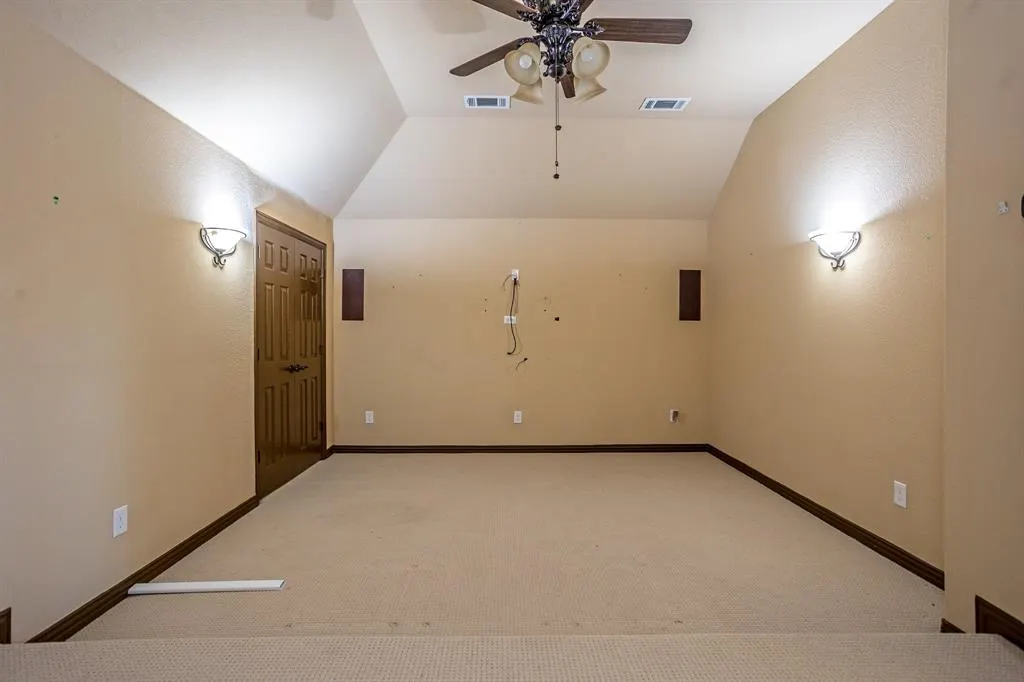 13712 Vallanca Court