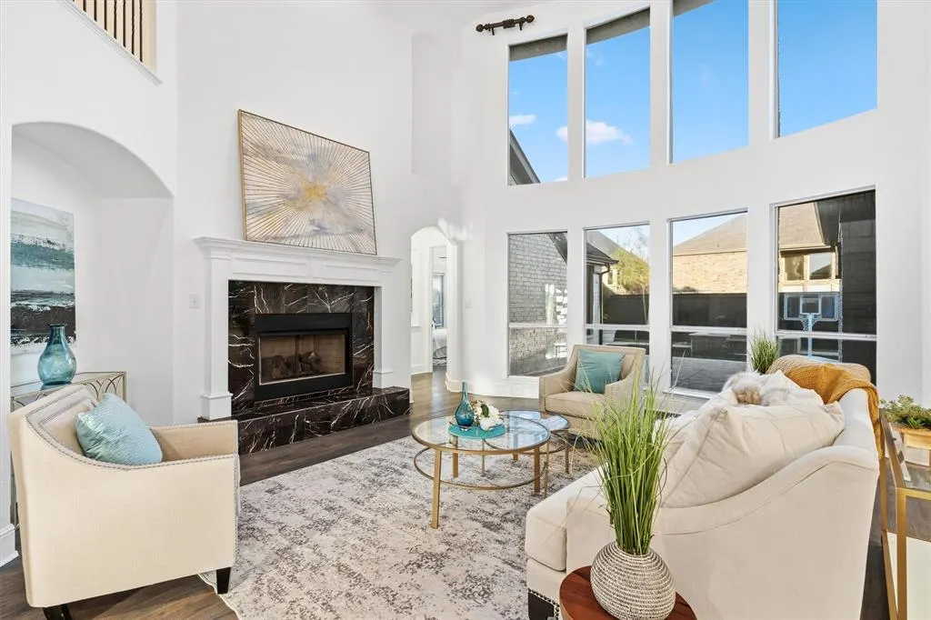 810 Summerfield