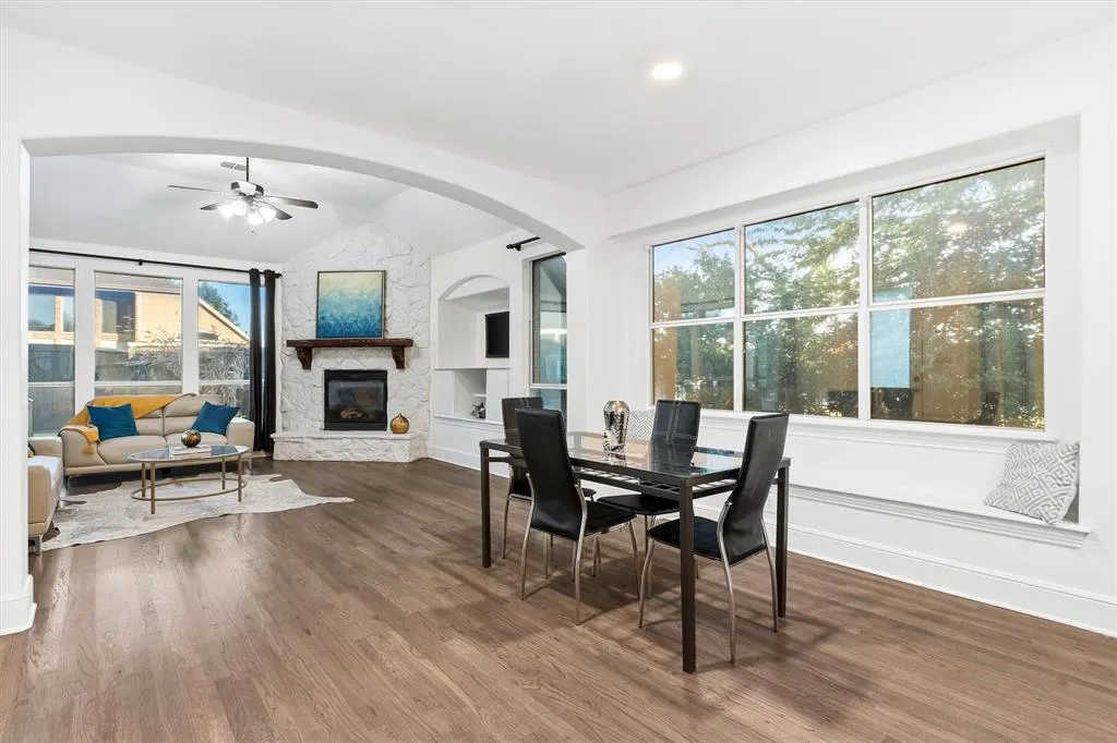 810 Summerfield