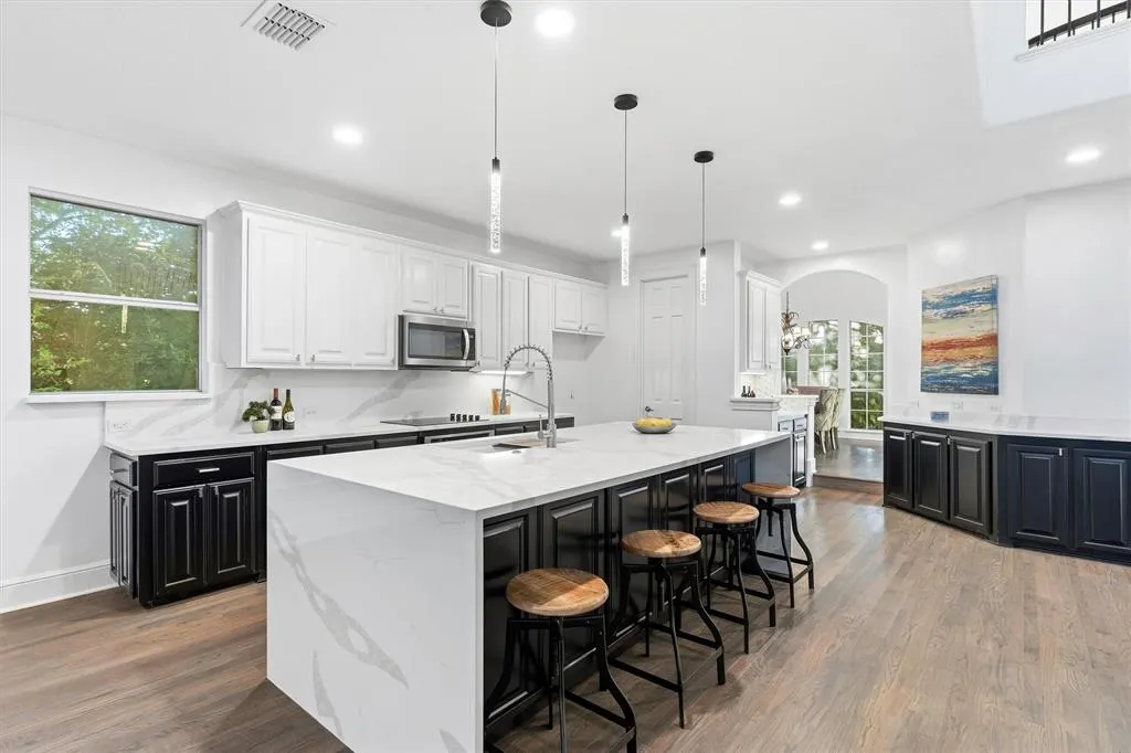 810 Summerfield
