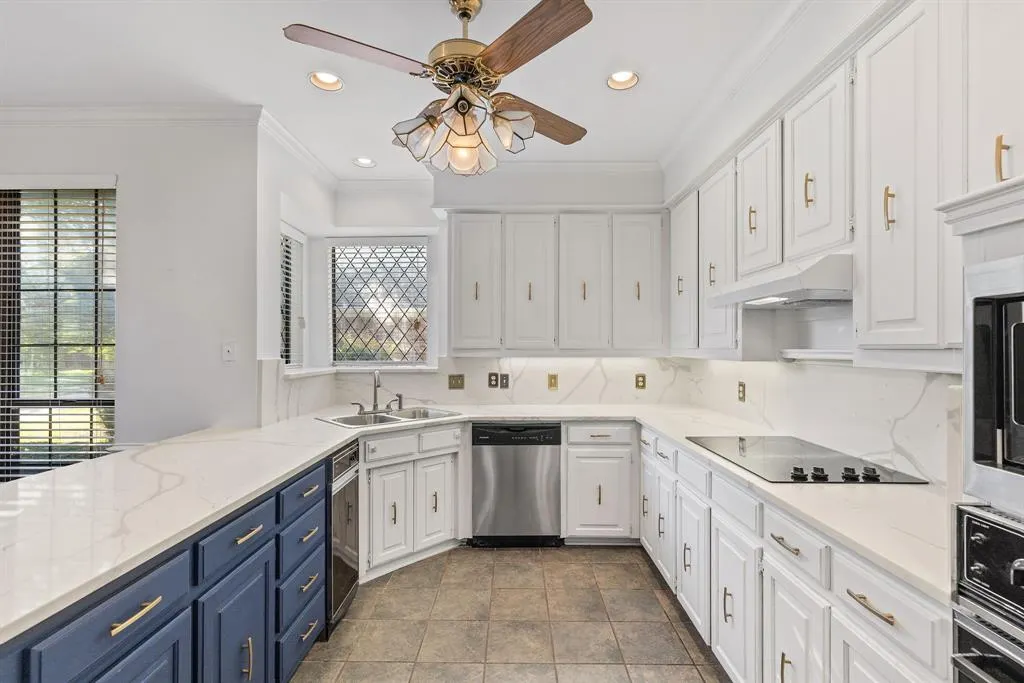 2701 Powderhorn Drive