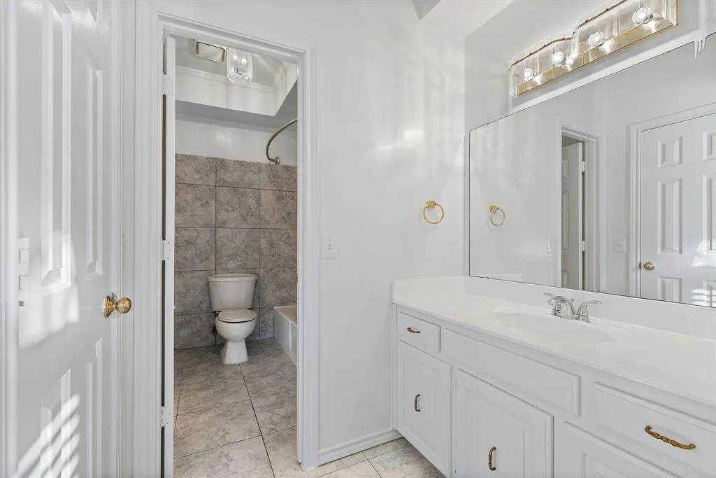 2701 Powderhorn Drive