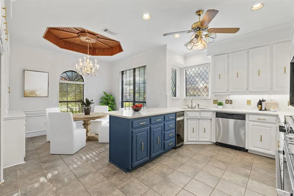 2701 Powderhorn Drive