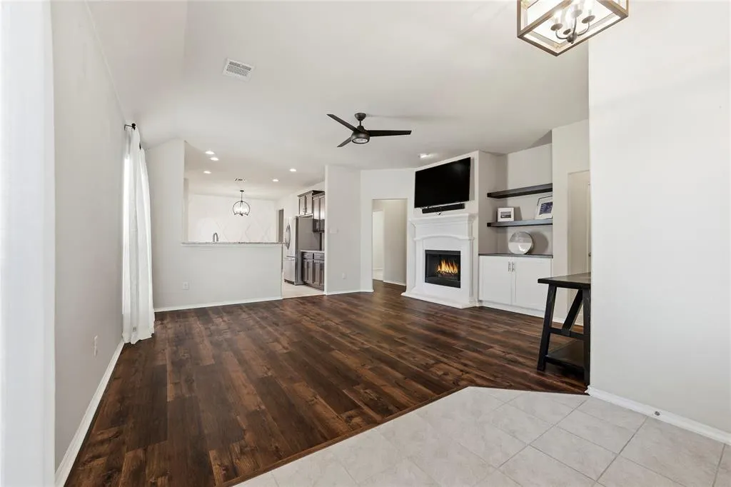 9905 Cottontail Lane