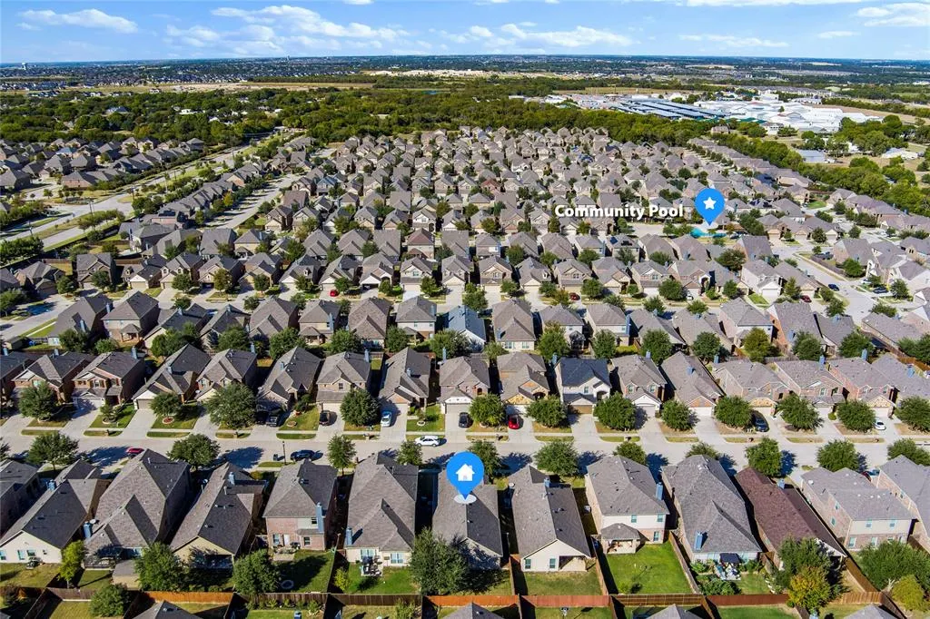 9905 Cottontail Lane