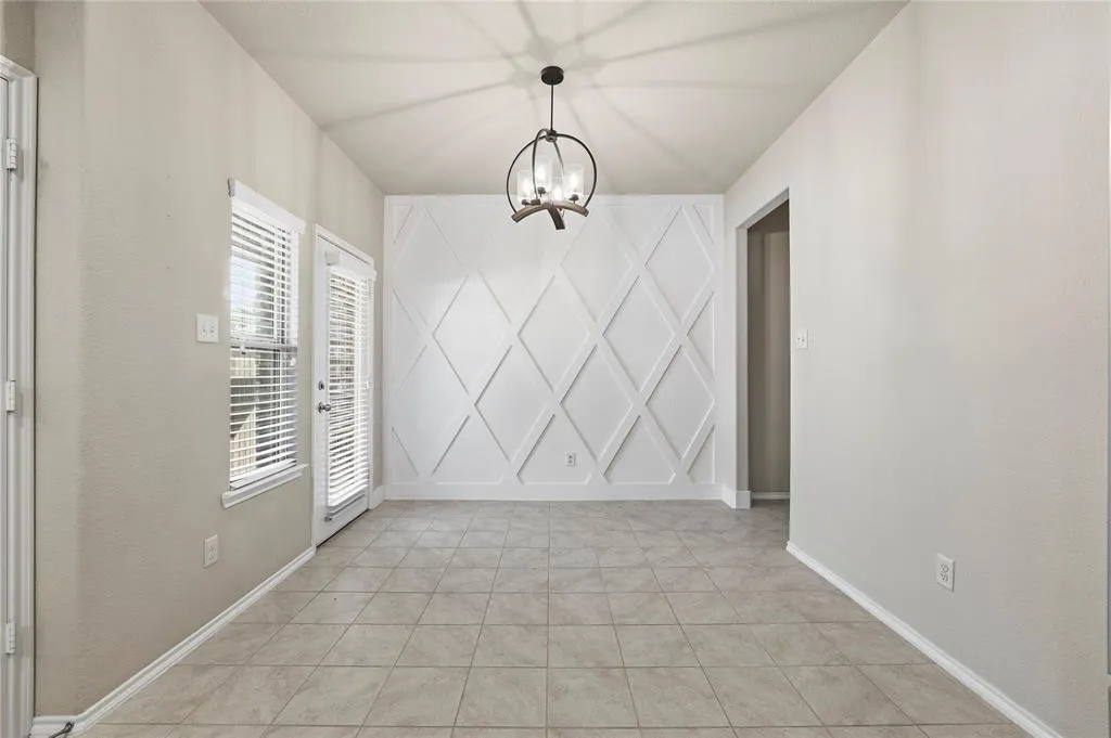 9905 Cottontail Lane