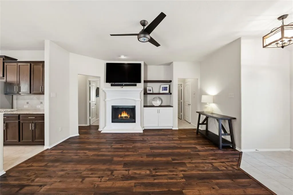 9905 Cottontail Lane