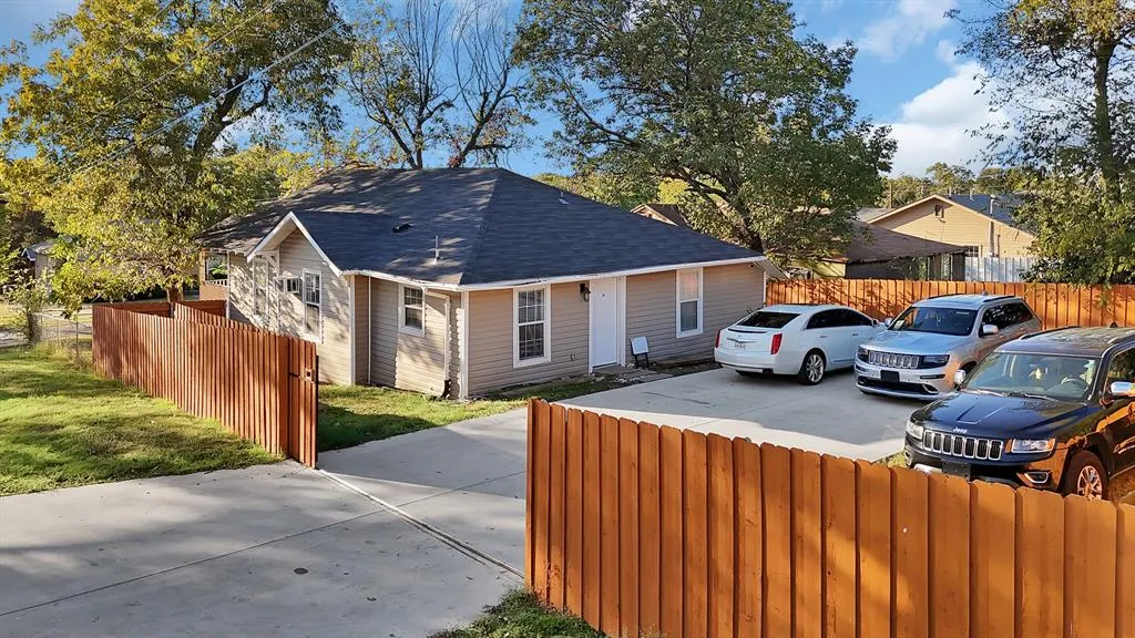 1610 Whitaker Avenue