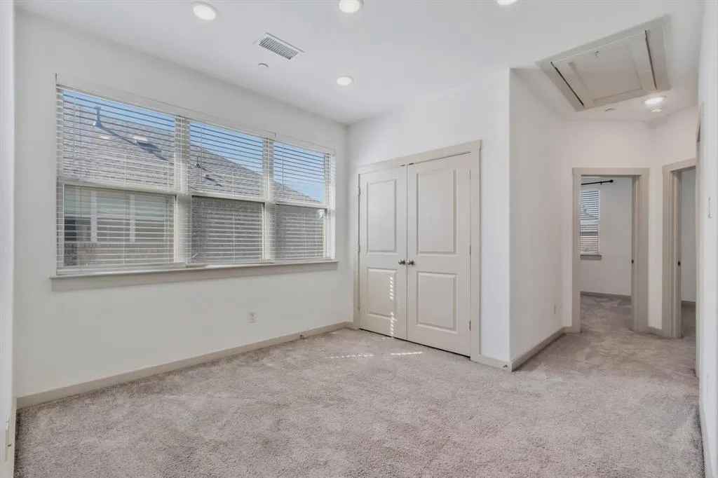 5836 Ridgeline Drive