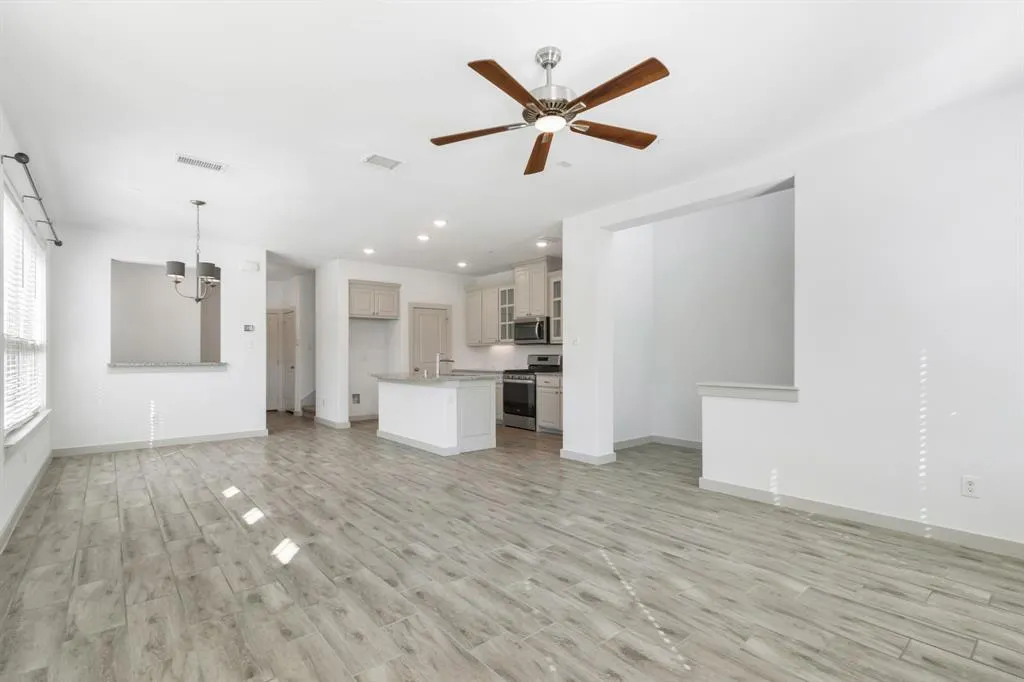 5836 Ridgeline Drive