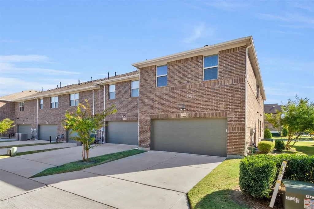 5836 Ridgeline Drive