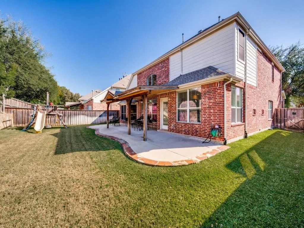 8708 Tanglewood Drive