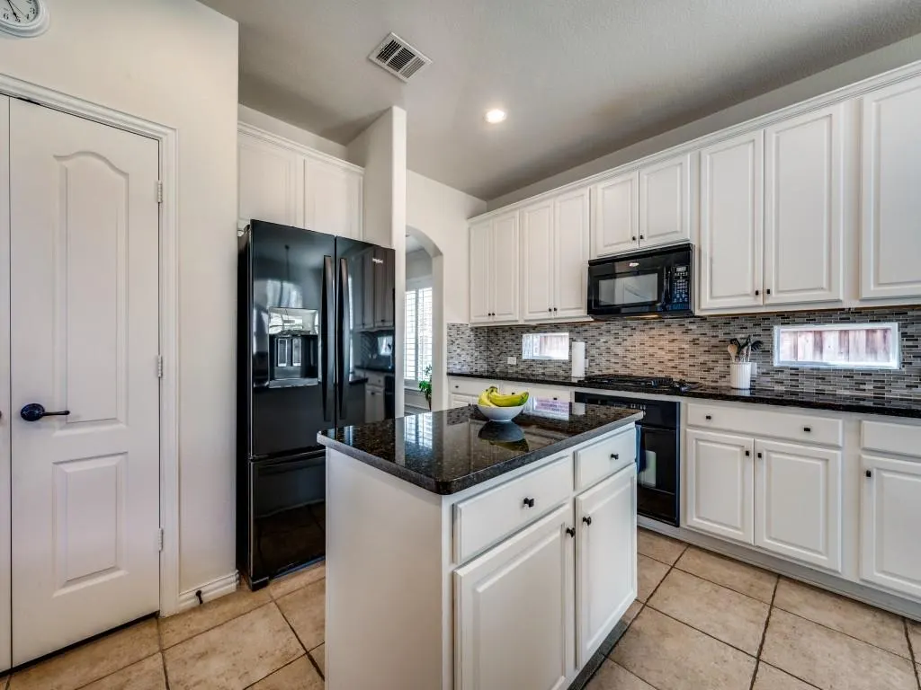 8708 Tanglewood Drive