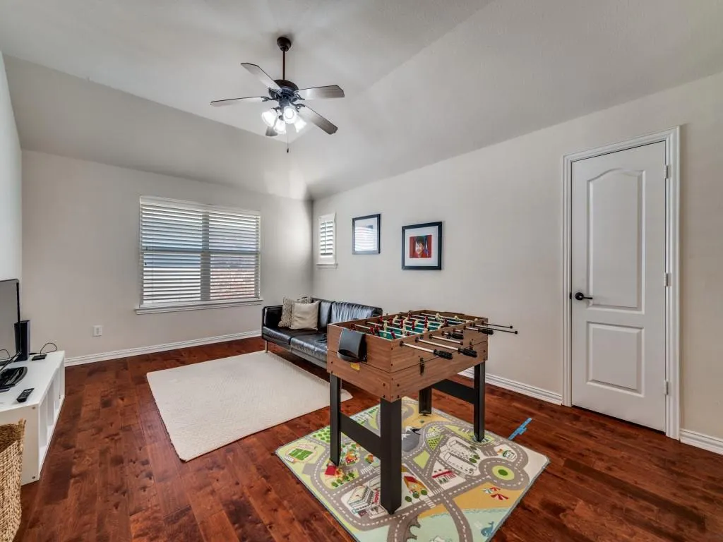 8708 Tanglewood Drive