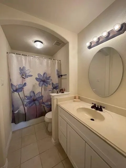 8708 Tanglewood Drive