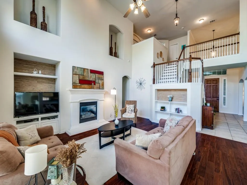 8708 Tanglewood Drive