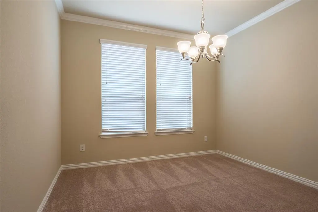 2401 Austin Lane