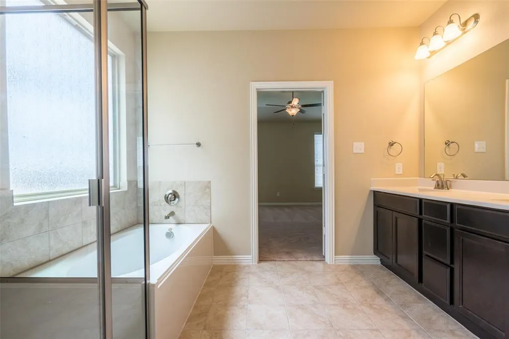 2401 Austin Lane