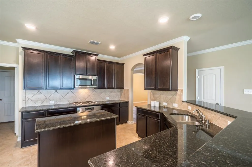 2401 Austin Lane