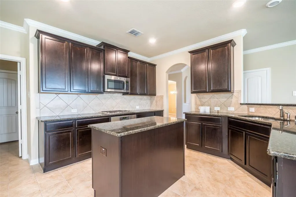 2401 Austin Lane