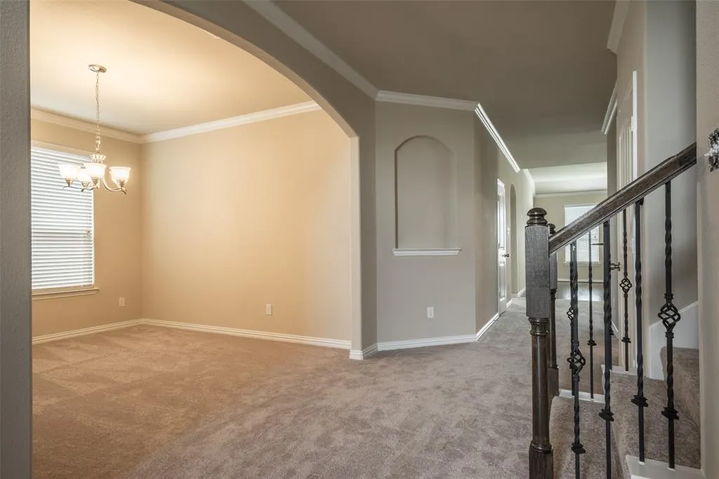 2401 Austin Lane