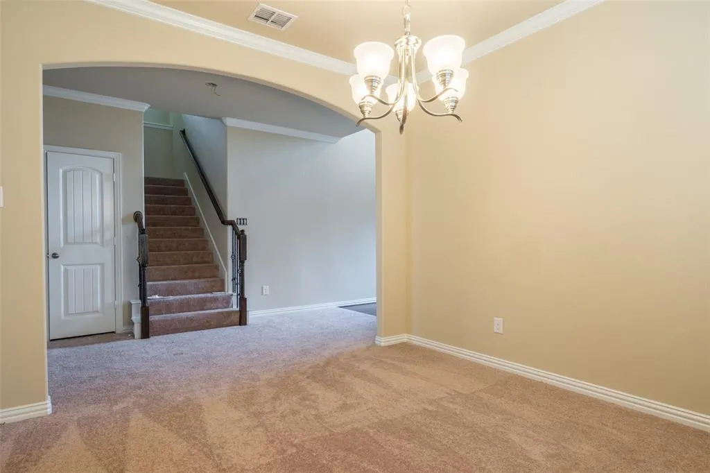2401 Austin Lane