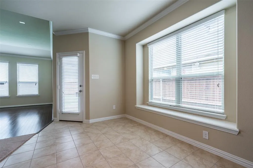 2401 Austin Lane